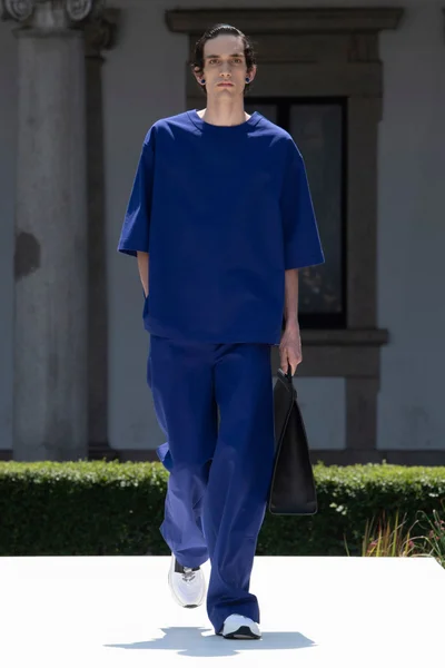 Look 31